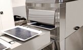 RHIMA WD 215T automatisch dienbladen wassen in bv bedrijfsrestaurant