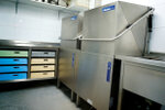 Voorwasmachine in afwaskeuken